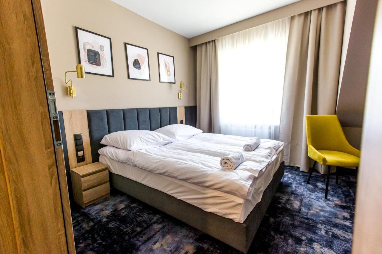 Hotel Zodiak Sucha  외부 사진