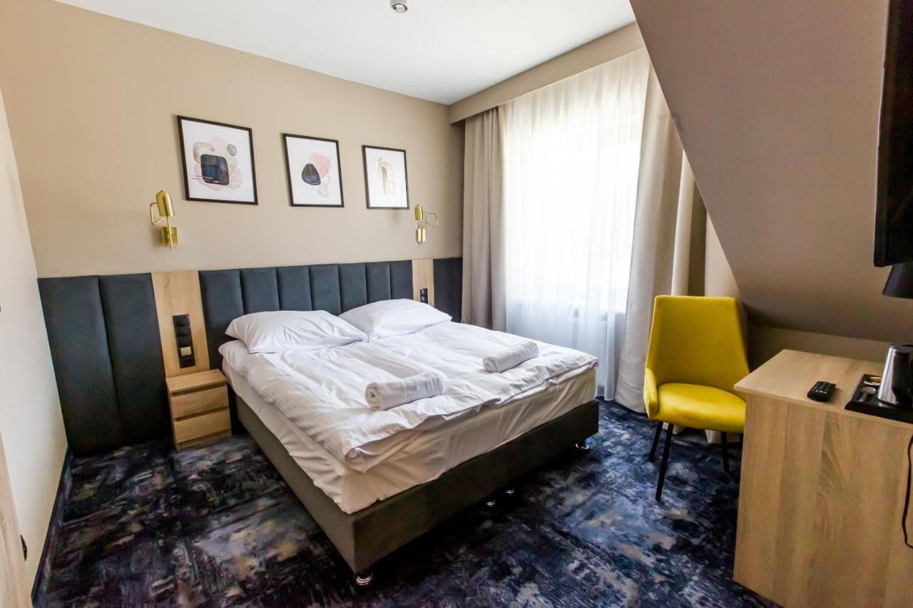 Hotel Zodiak Sucha  외부 사진
