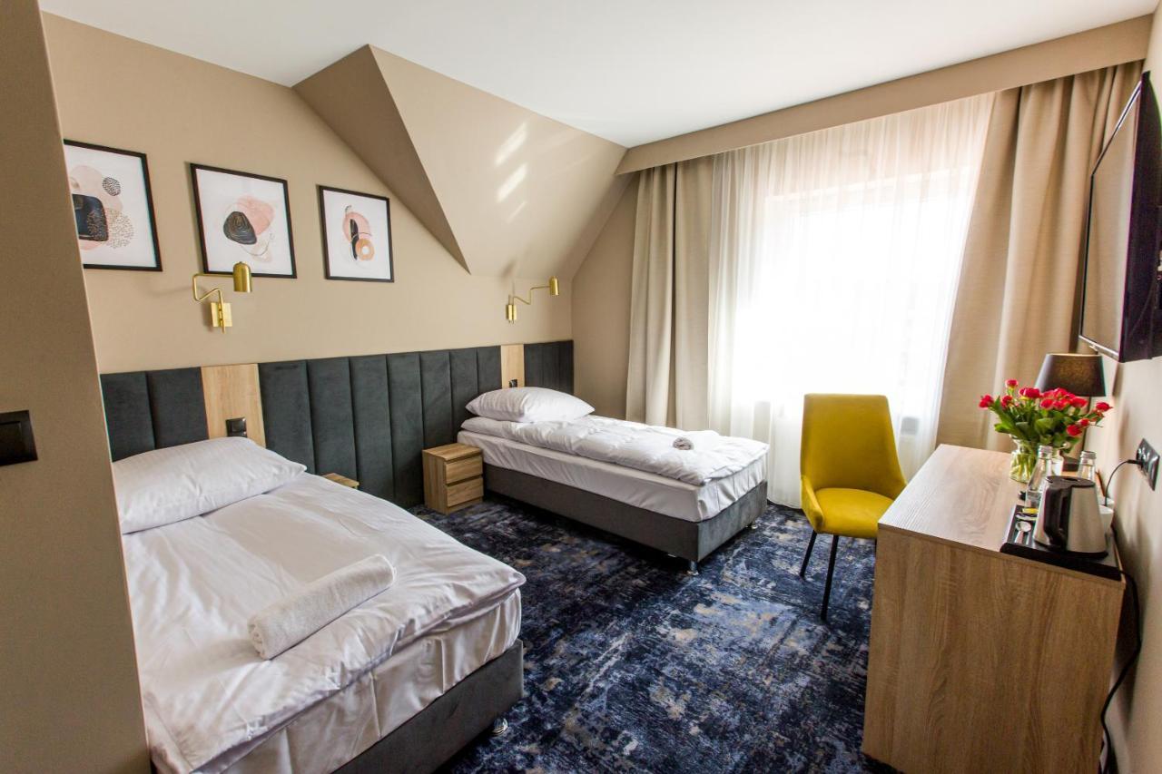 Hotel Zodiak Sucha  외부 사진