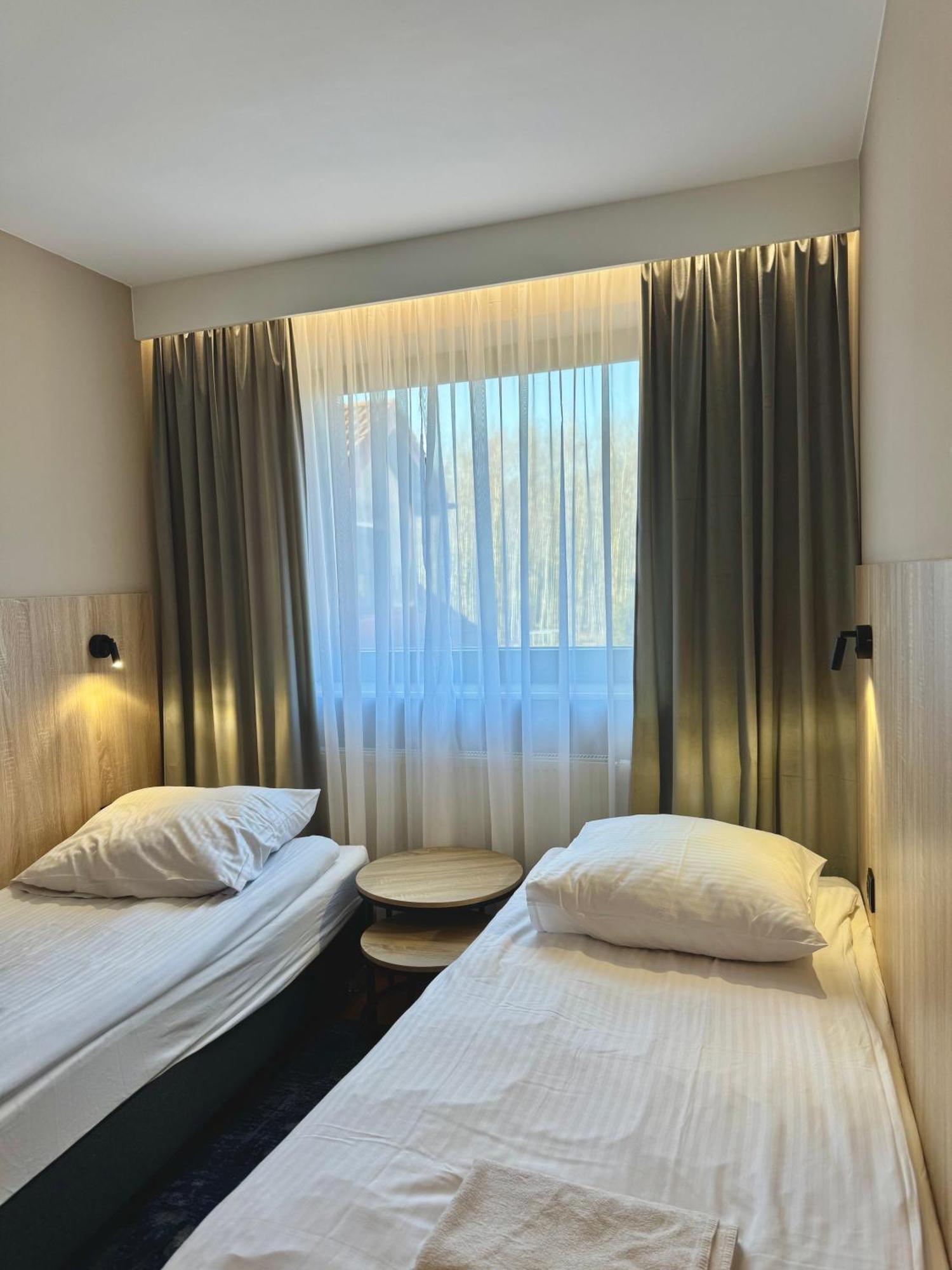 Hotel Zodiak Sucha  외부 사진