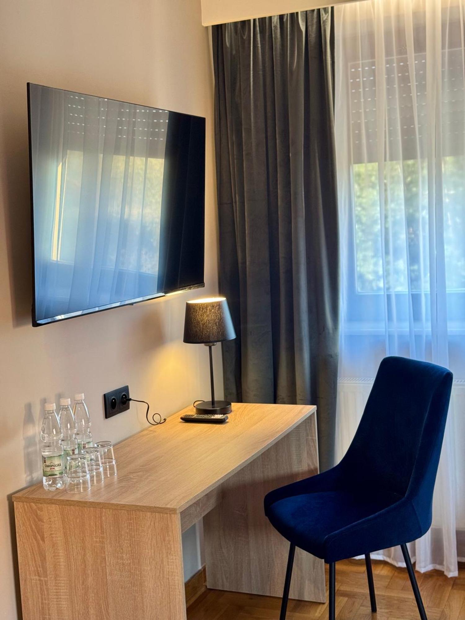 Hotel Zodiak Sucha  외부 사진